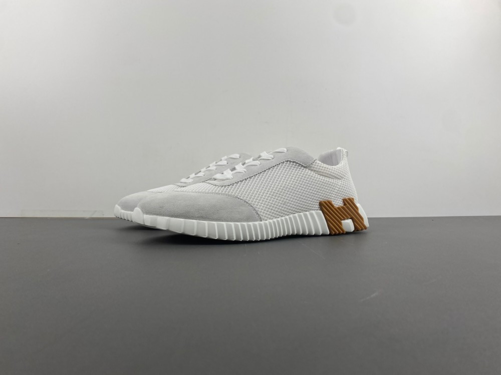 ua H**me5 bouncing sneaker