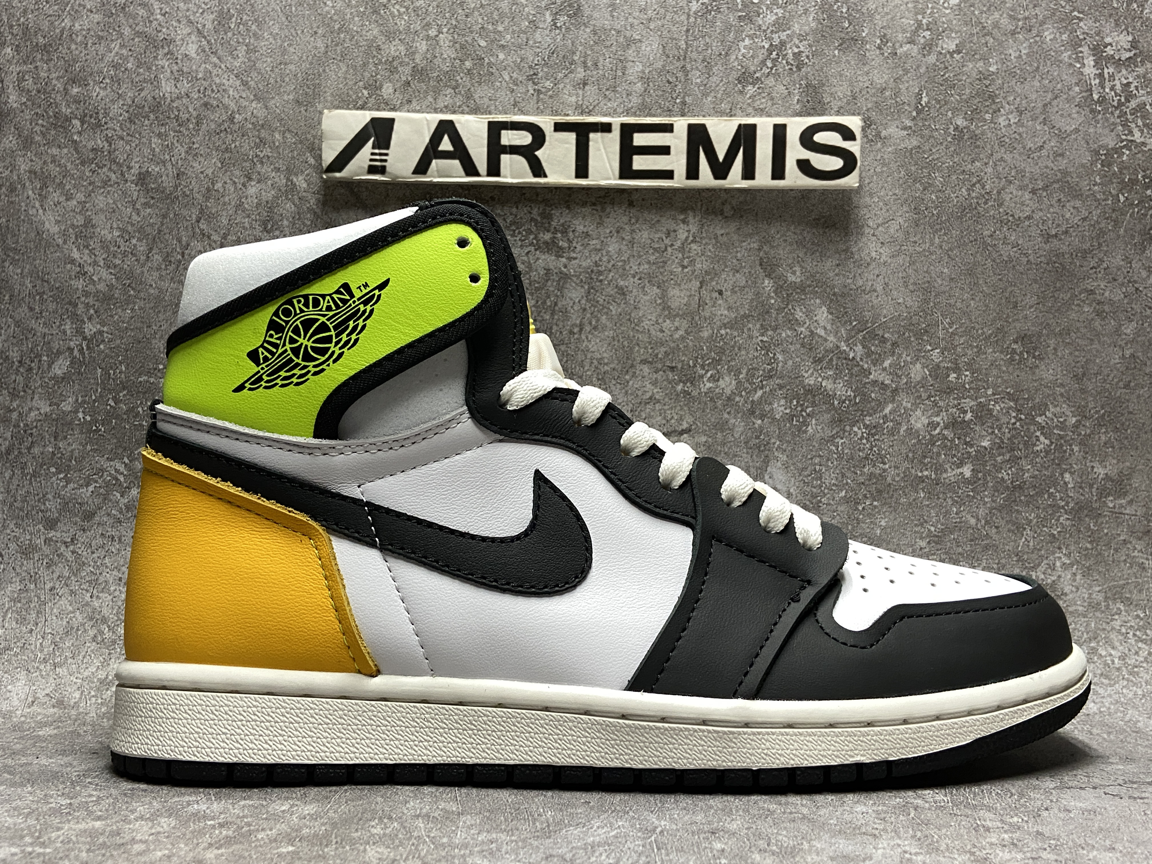 Air Jordan 1 Retro High OG 