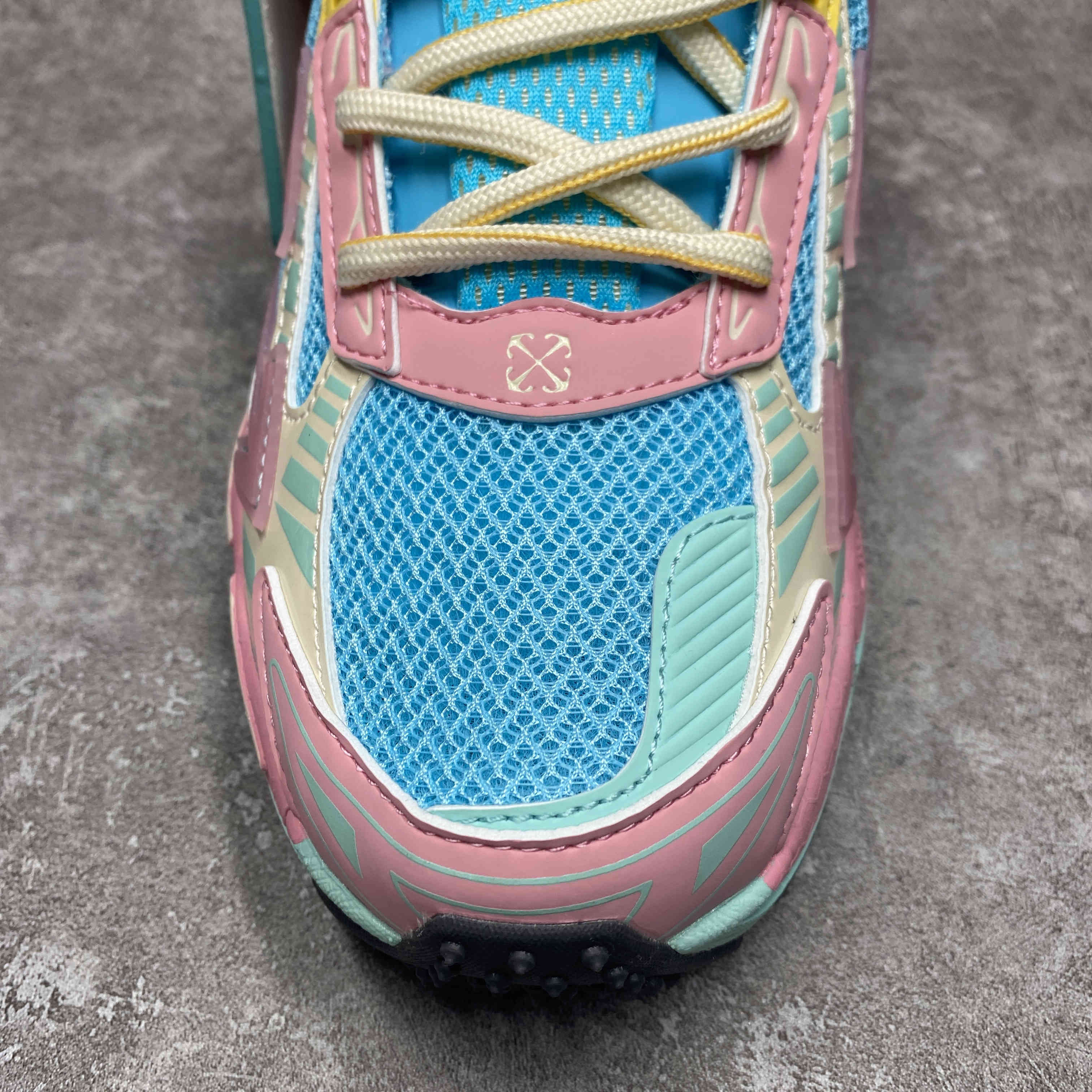 UA Off-White "BE RIGHT BACK"