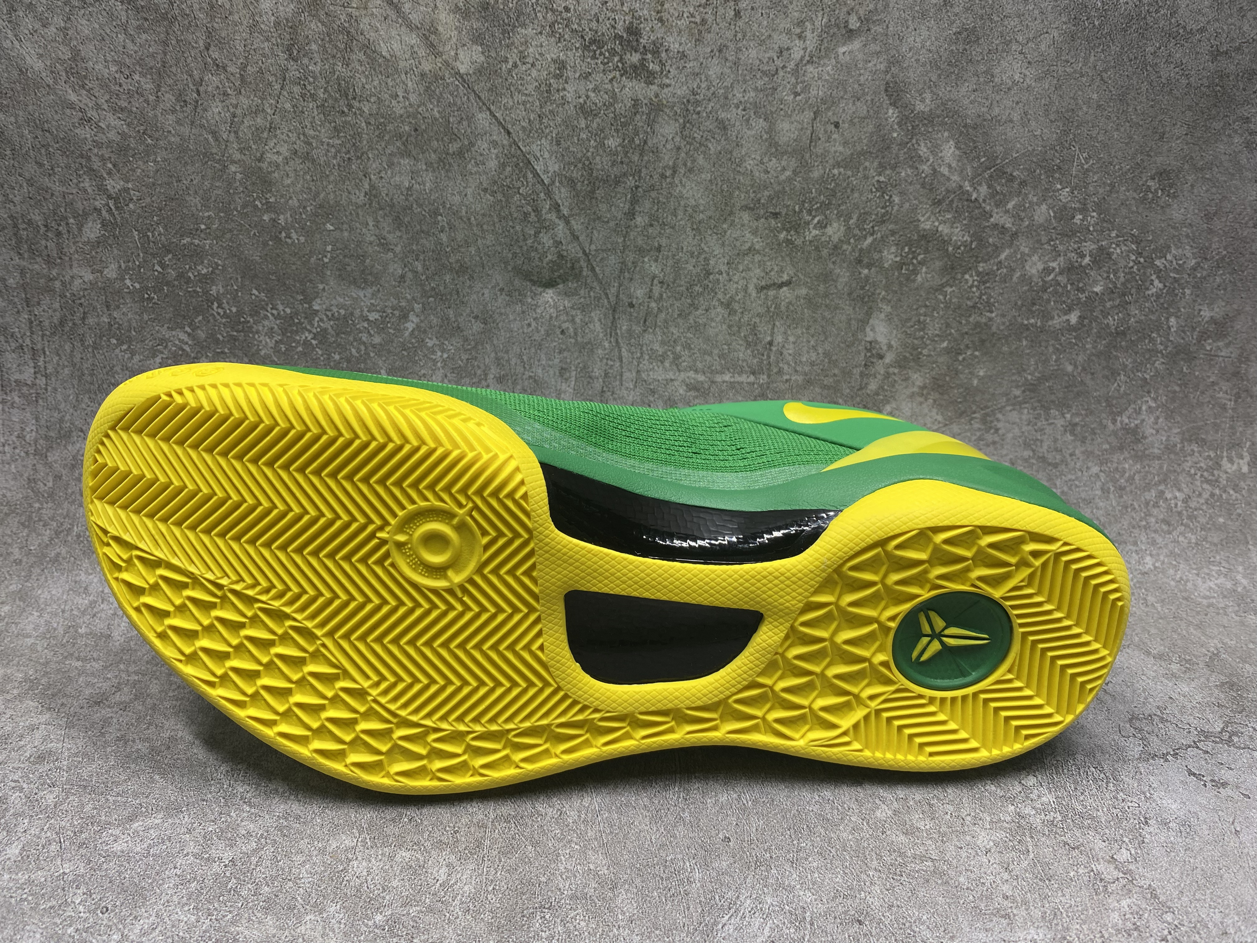 UA Nike Kobe 8 Protro