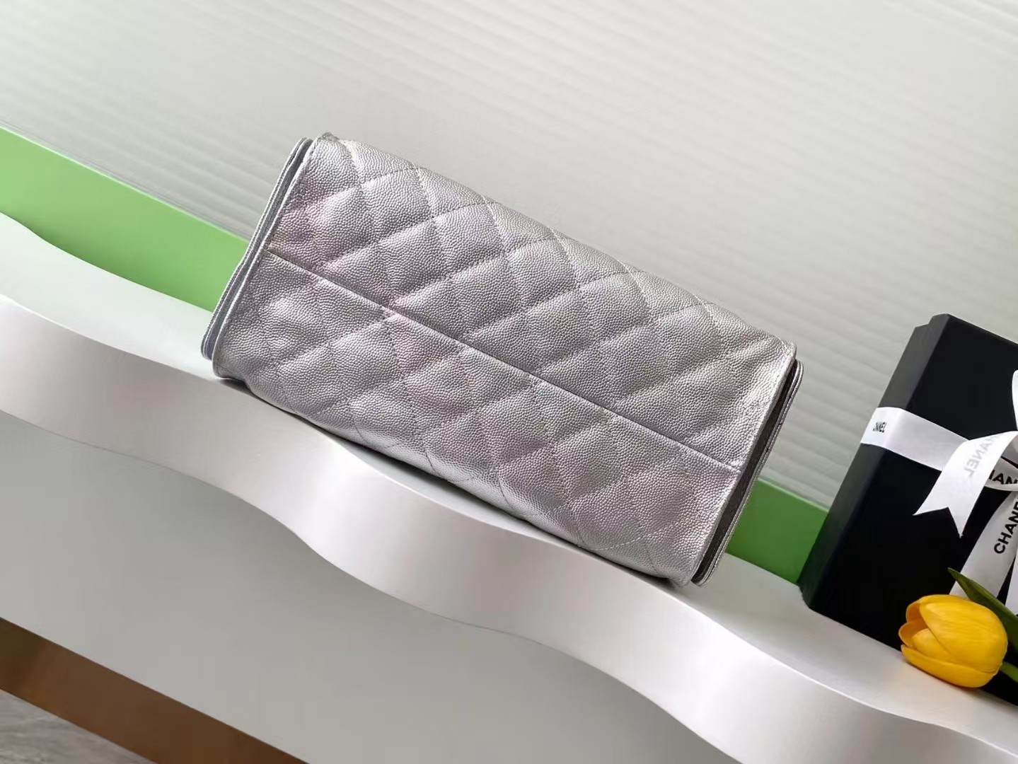 Ch*el 25c bucket bag 26x30x14cm