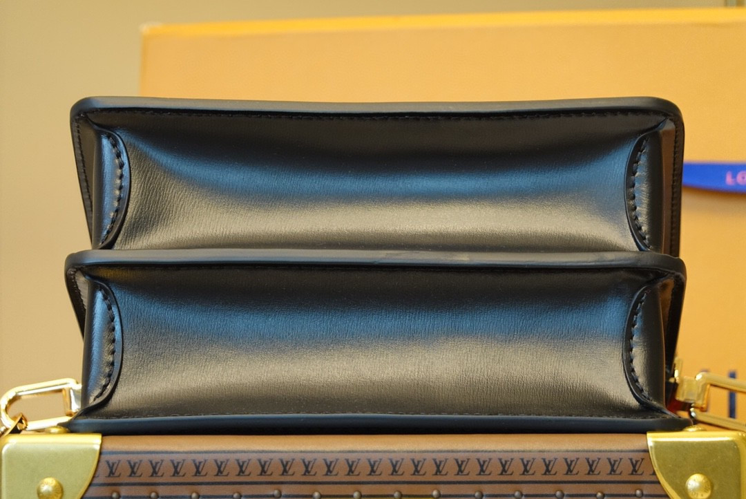 LV MINI DAUPHINE M45889