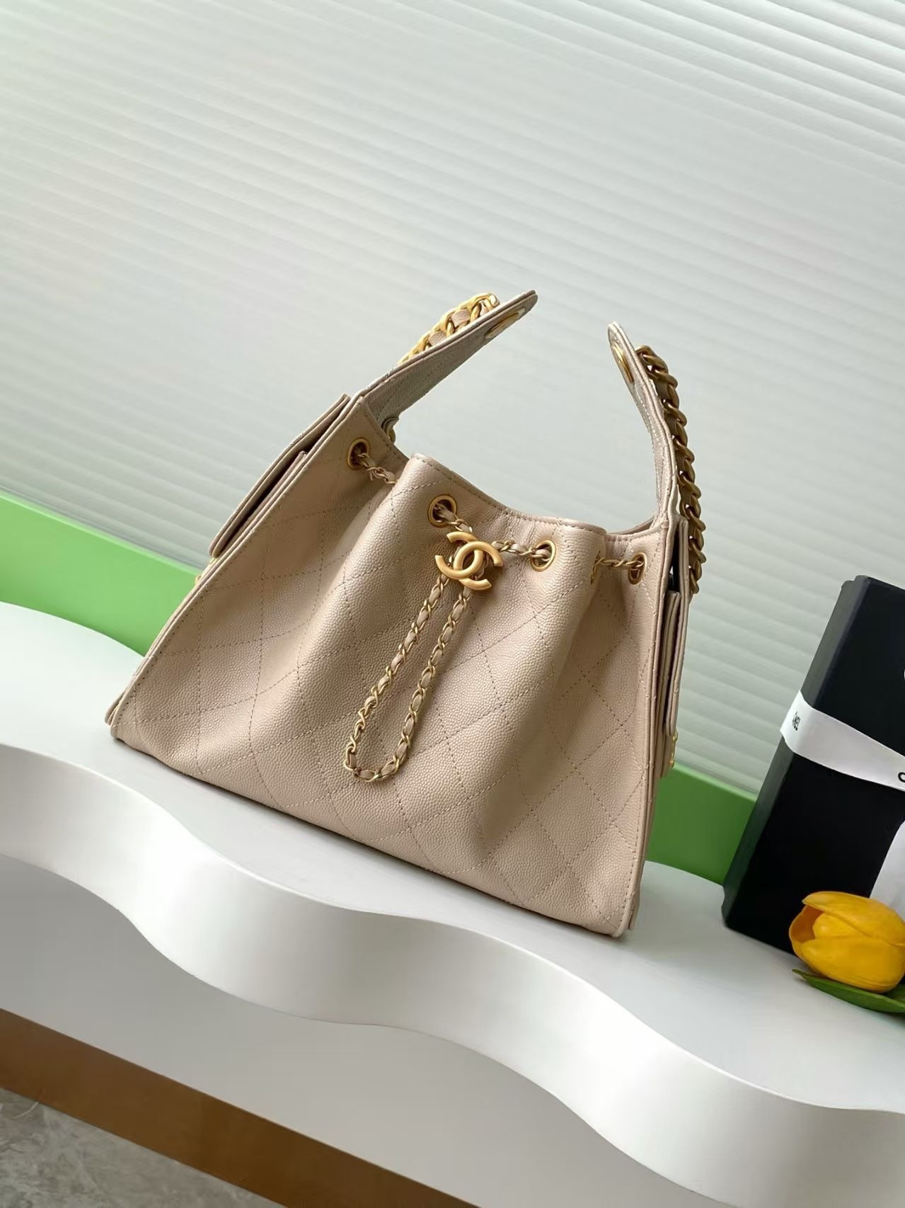 Ch*el 25c bucket bag 26x30x14cm