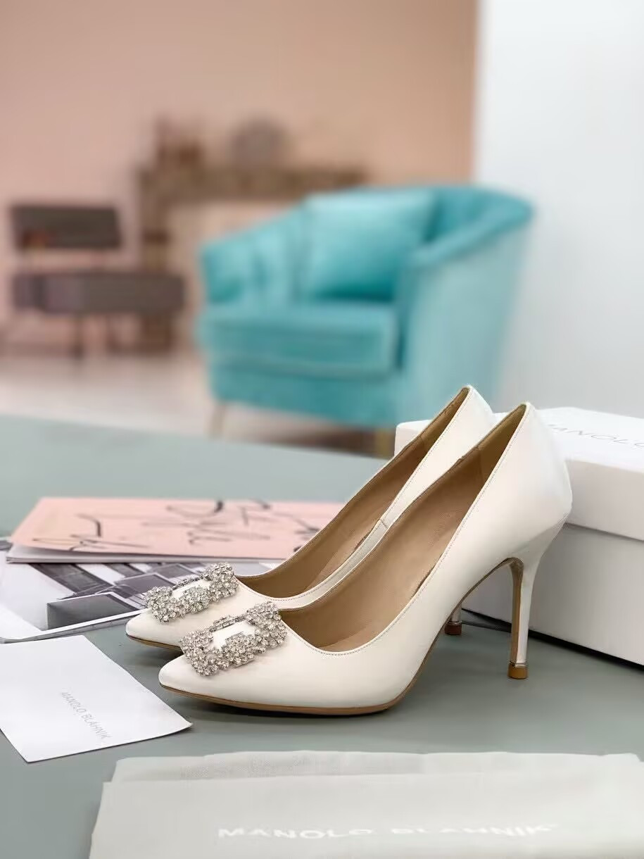 ua man010 B1ahn*k hangisi jewel buckle pumps