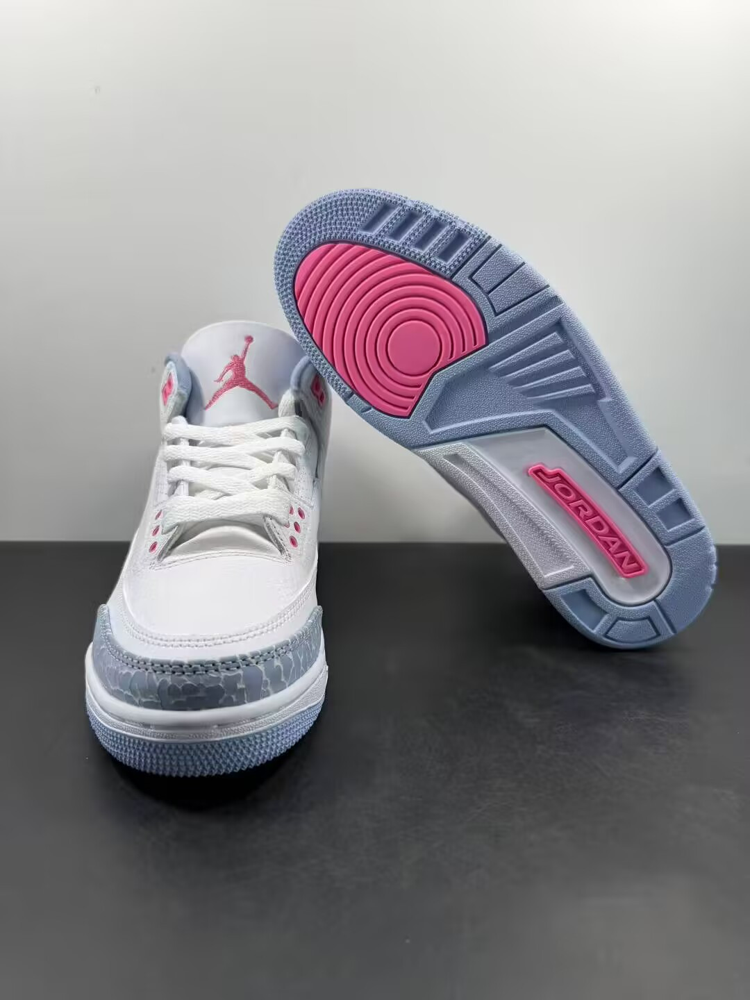 UA AIR JORDAN 3 Retro