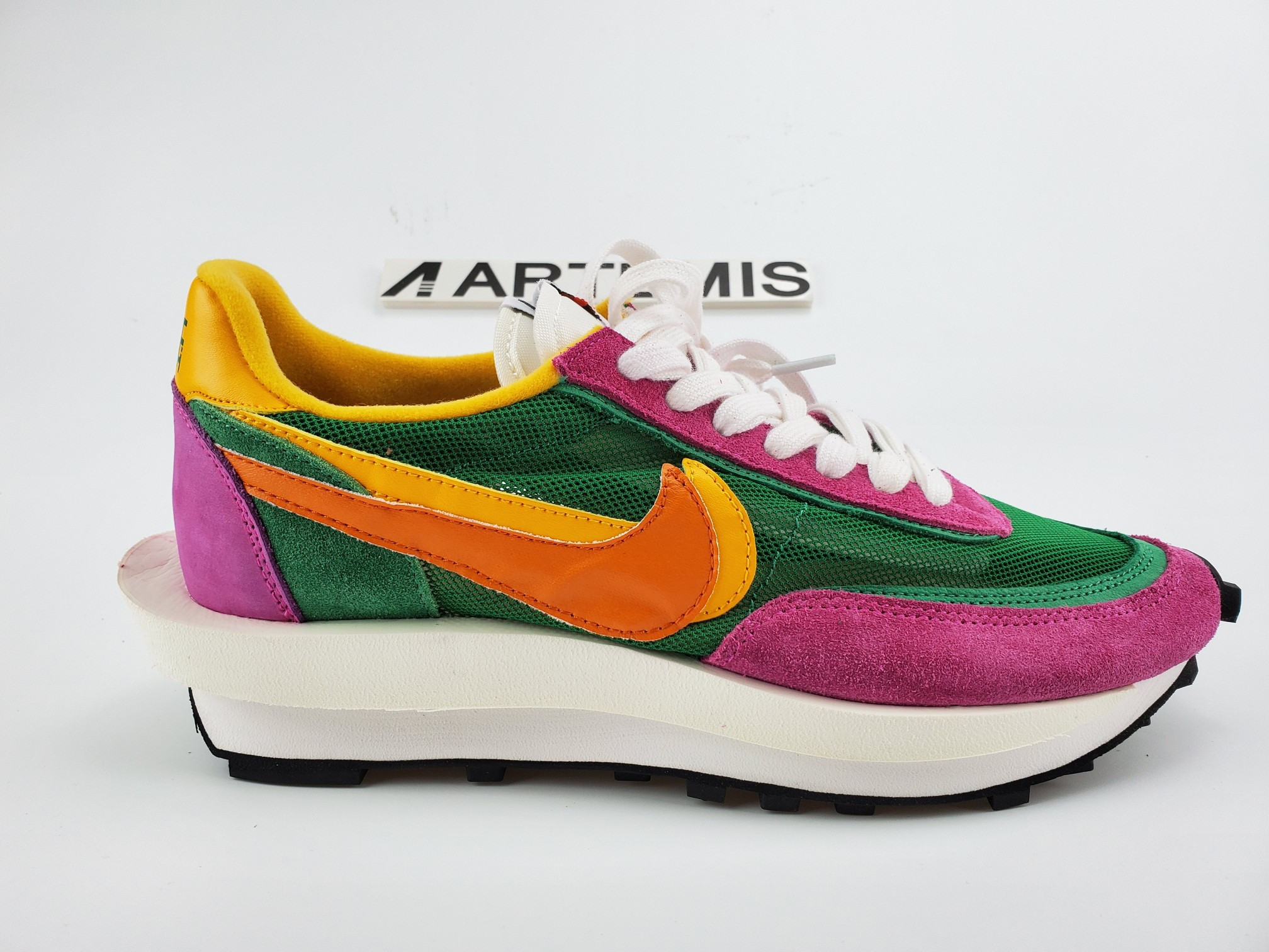 SACAI X NIKE LDWAFFLE “PINK GREEN”