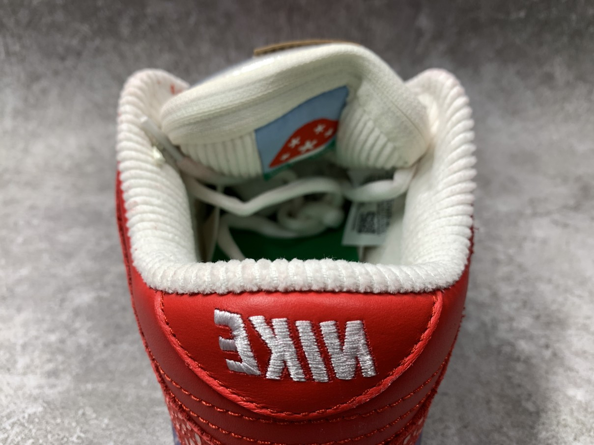 Nike Dunk SB Low Stingwater Magic Mushroom