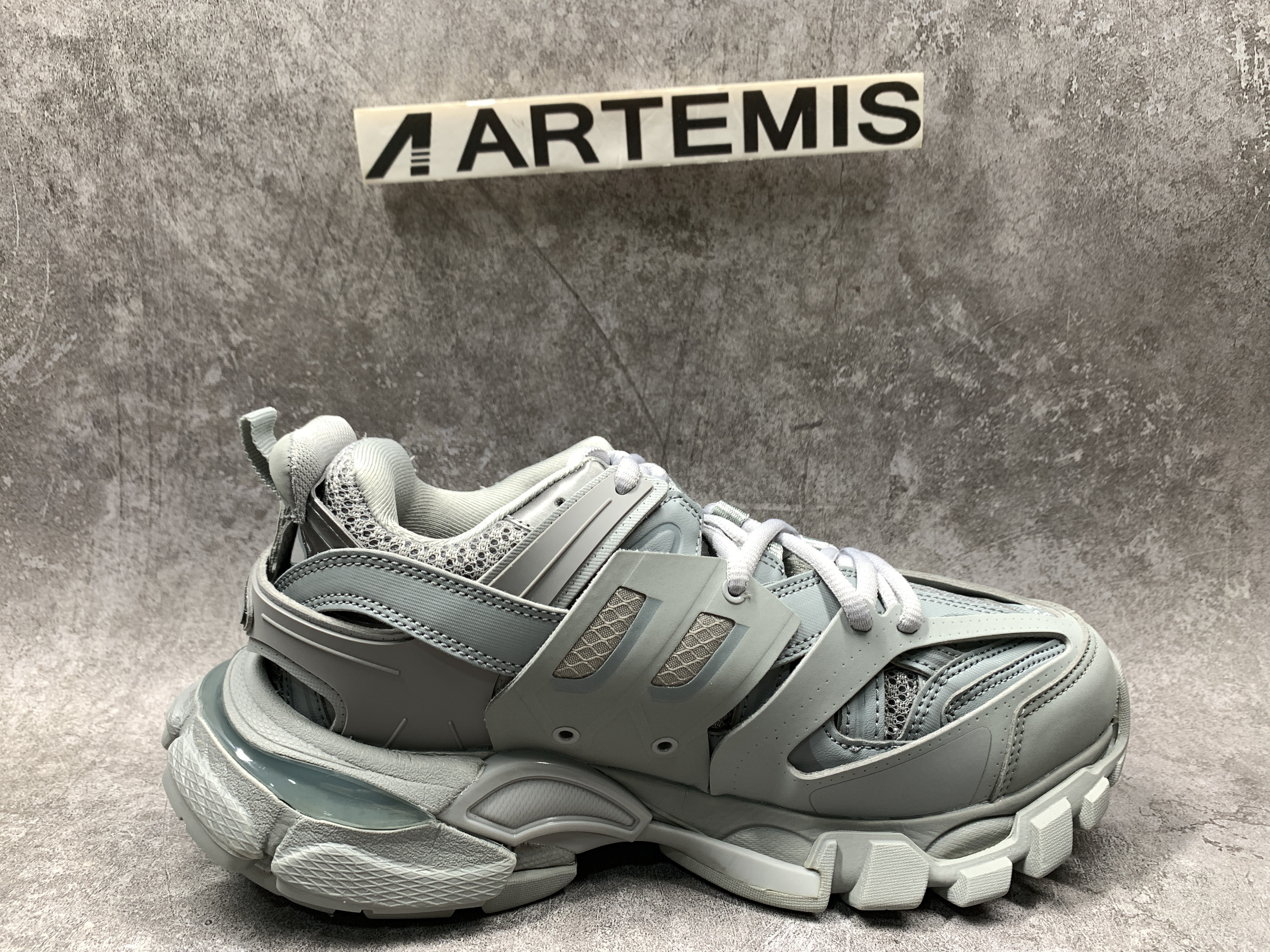 Balenciga Wmns Track Sneaker Grey