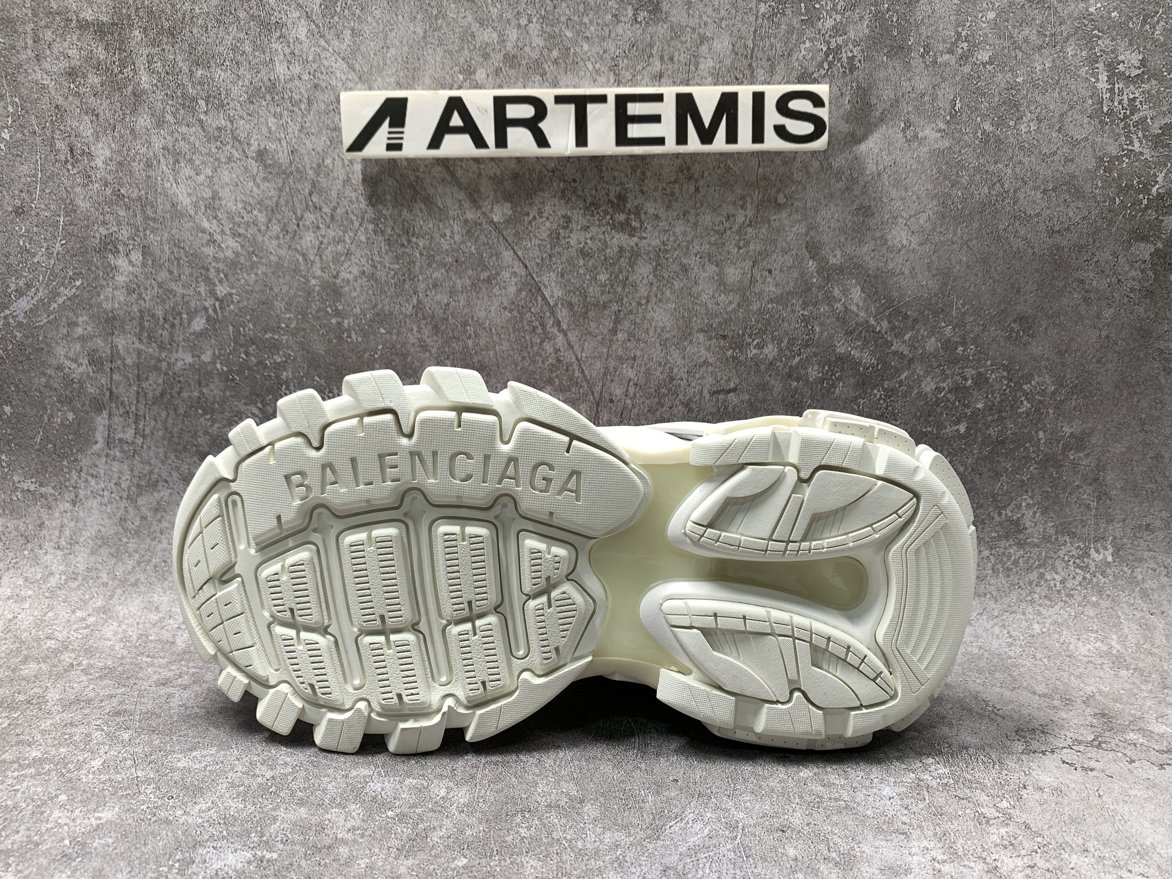 Balenciga Track Mule White Pink