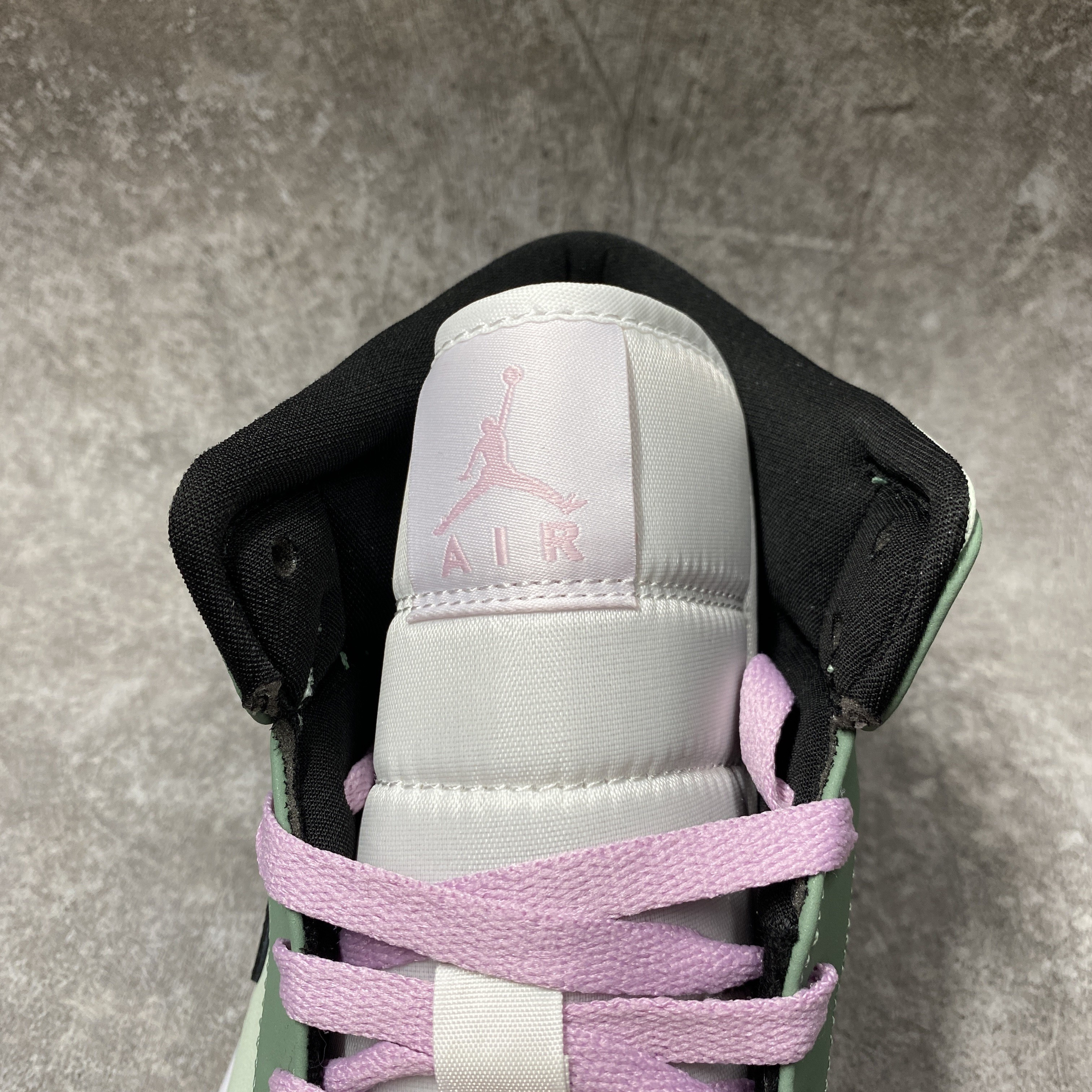 Air Jordan 1 Mid Dutch Green