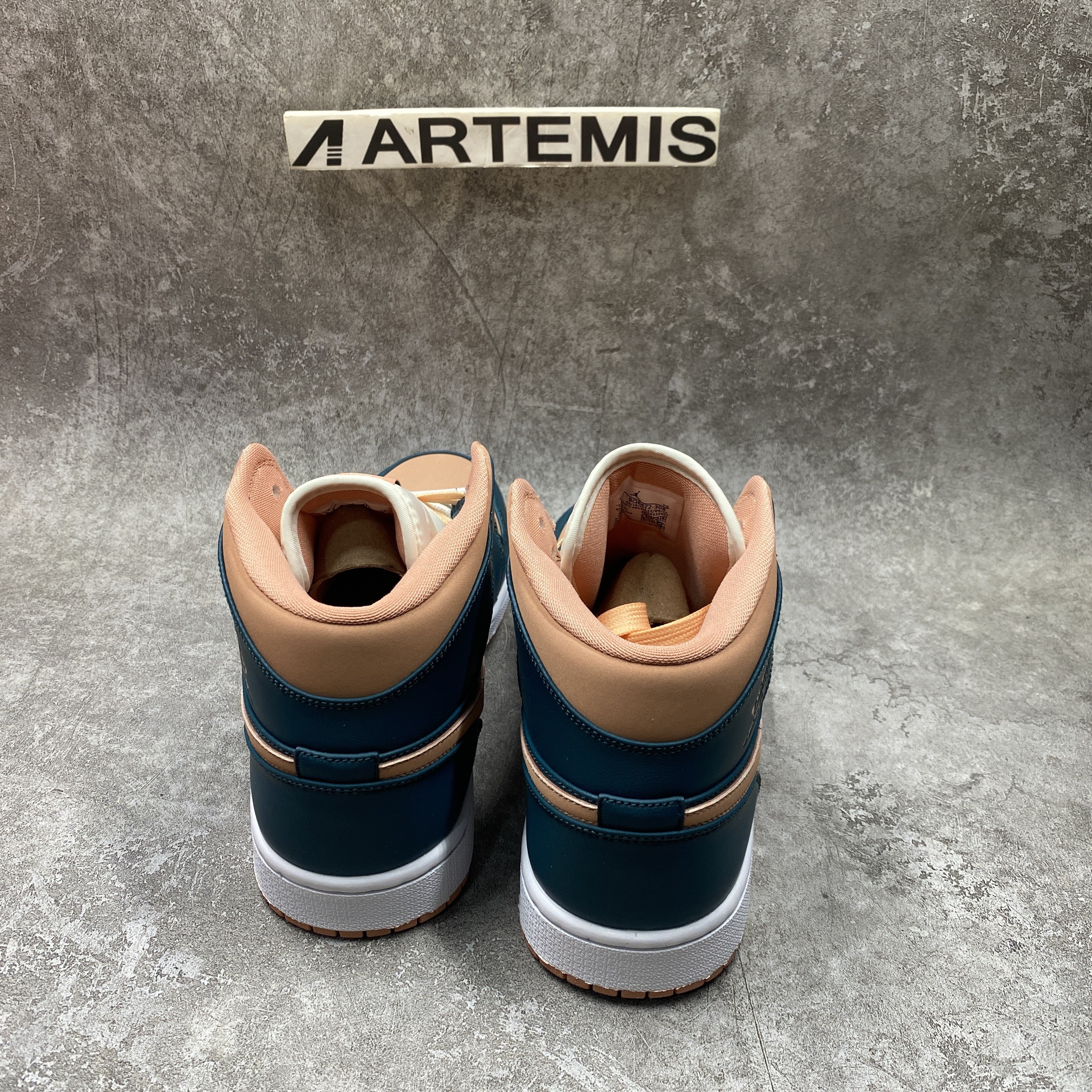 Air Jordan 1 Mid Dark Teal Green