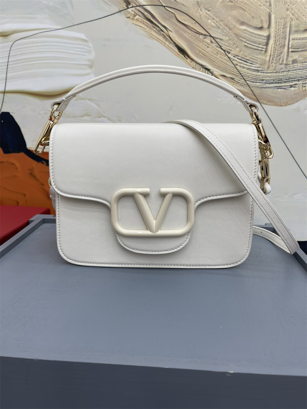 Va1e*ntin0 garavani locÒ calfskin shoulder small bag with white hardware 22 x 16  x 7 cm