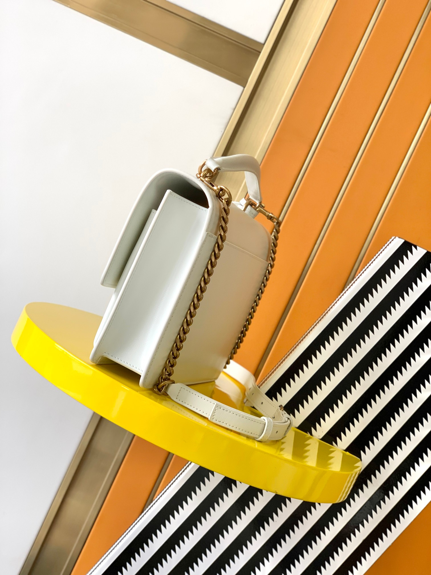 Y*L sunset large in smooth leather white 10.6 x 7 x 3.1 inches