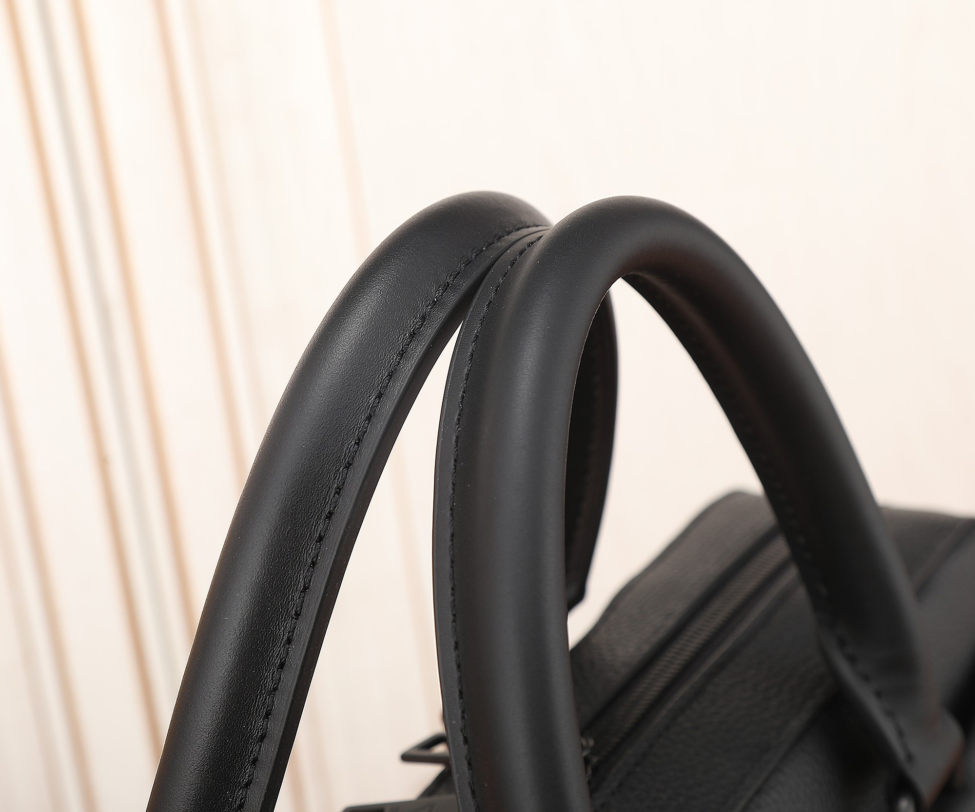 LV M23778 Pilot Briefcase 39 x 29 x 6 cm