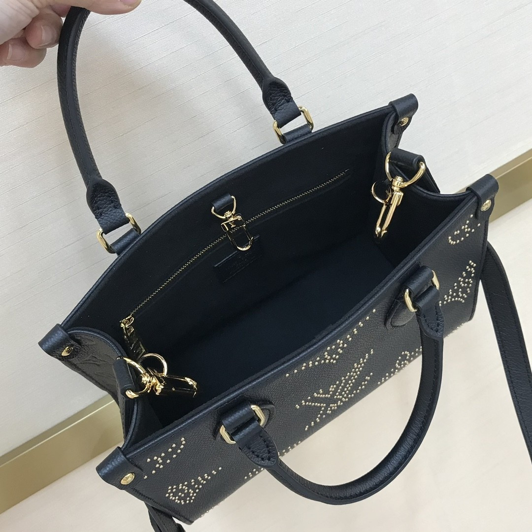 LV M46733 OnTheGo PM 25 x 19 x 11.5 cm