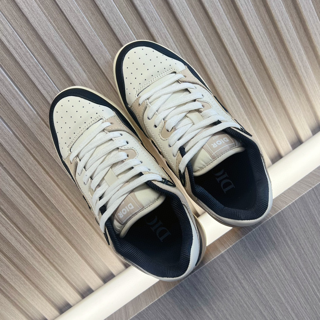 ua D*or b57 low-top sneaker