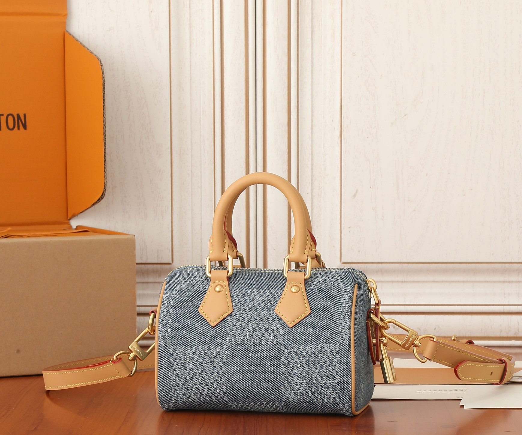 LV Speedy 18 Bandoulière N40682 7.1 x 4.7 x 3.9 inches