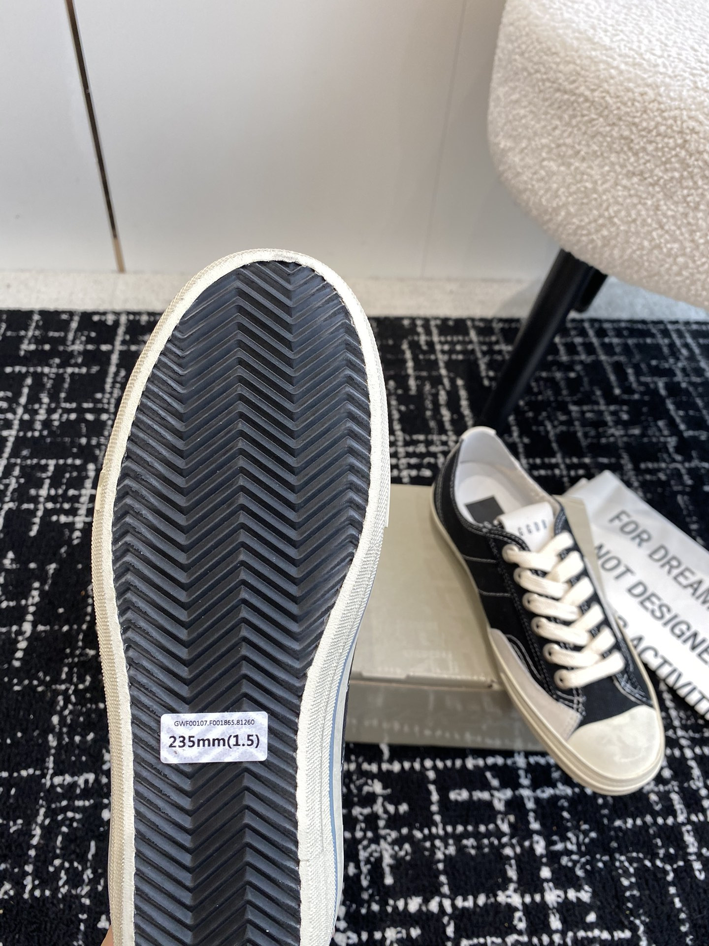 UA Golden Goose V-STAR Sneaker