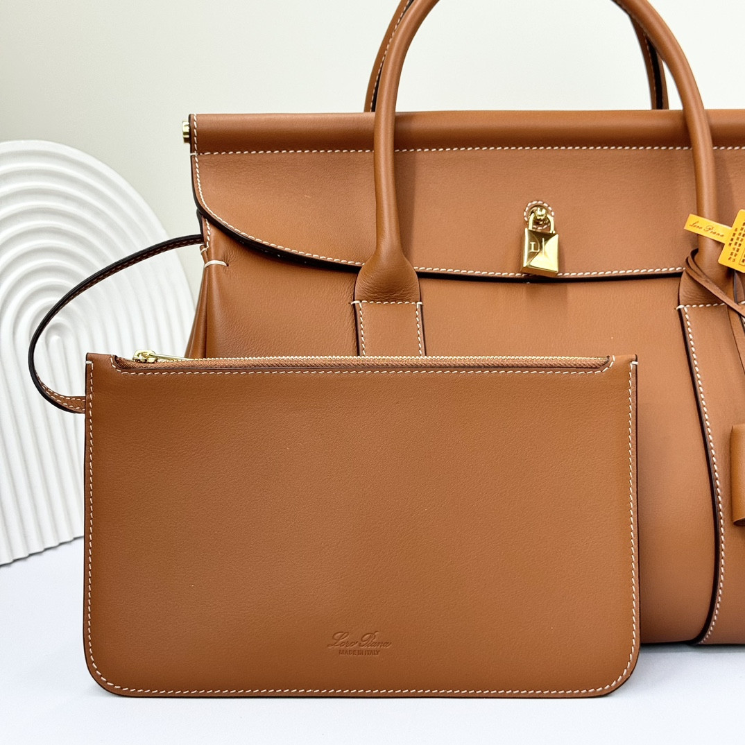 L**o p*ana loom bag l32 smooth calfskin 33 x 23 x 18 cm