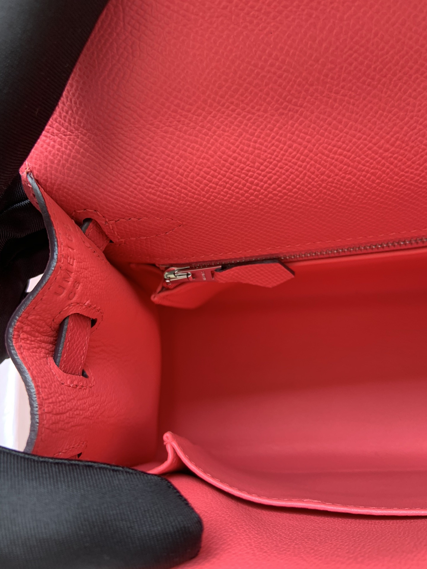 HERMÈS Kelly Silver-tone Hardware 25 28