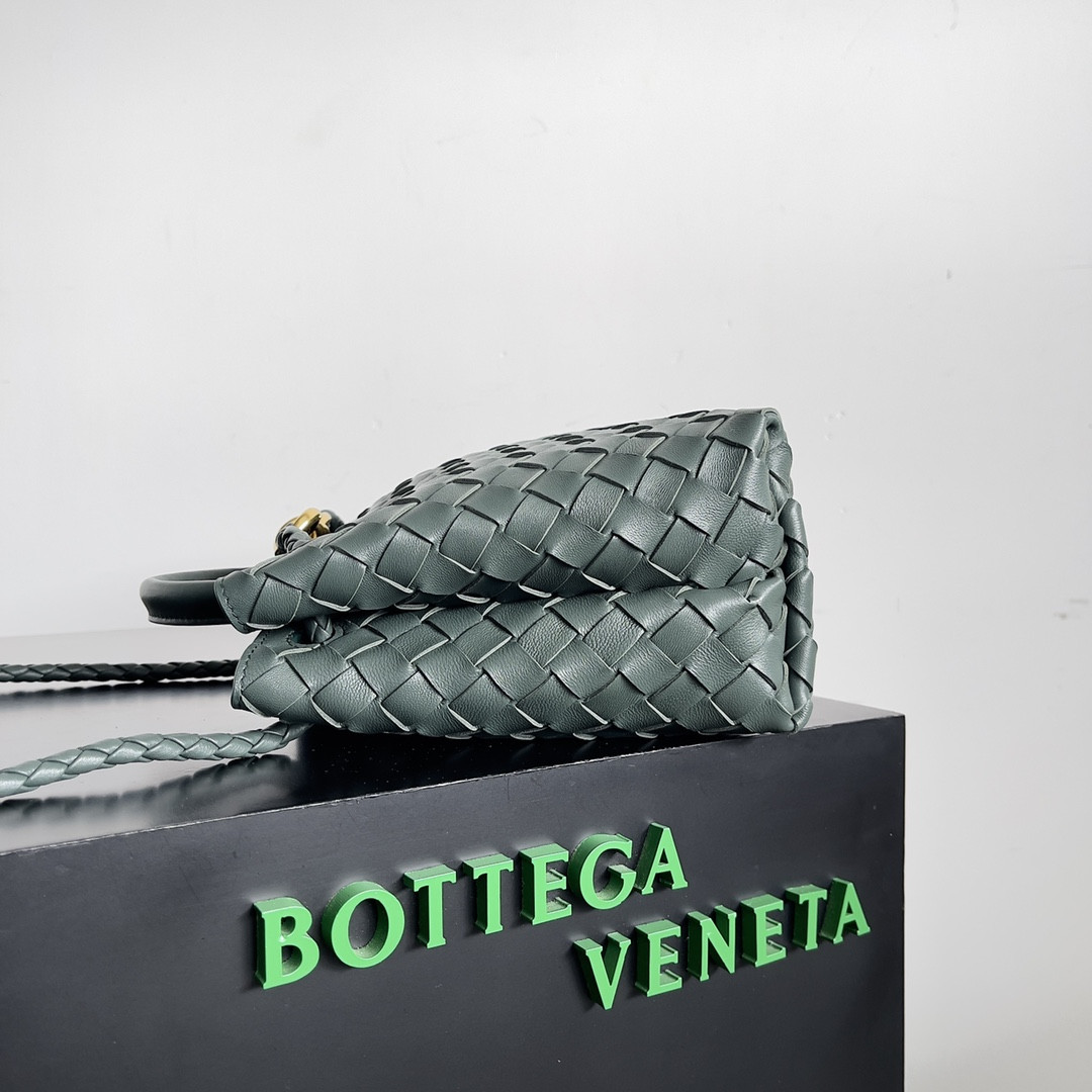 bo*te*ga Ve*ne*ta small andiamo 25x22x10.5cm