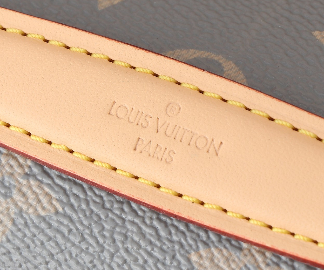 LV Pochette Métis East West M12429 21.5x13.5x6CM