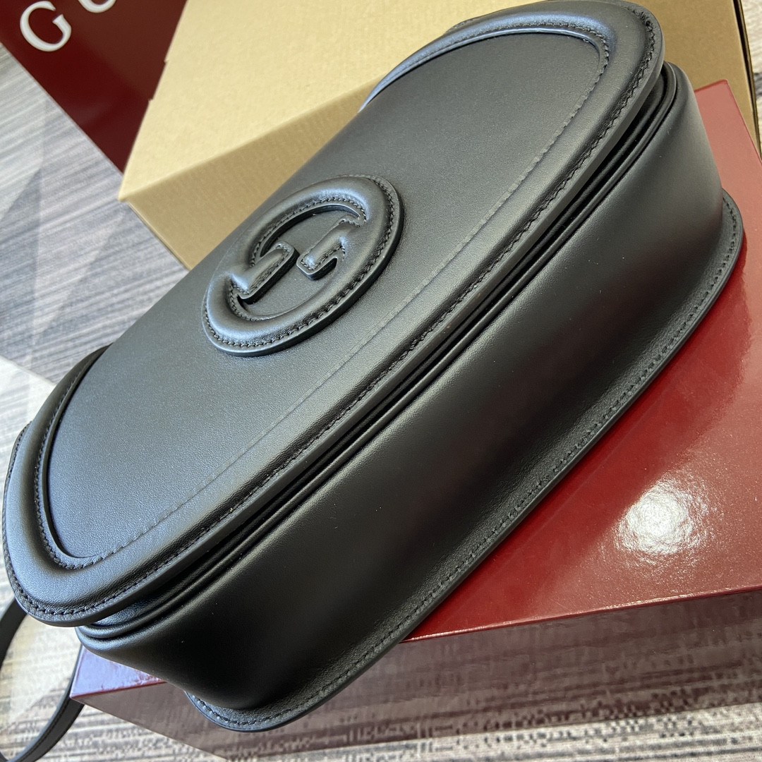 G*u*i blondie medium top handle bag 27x 17x 7cm