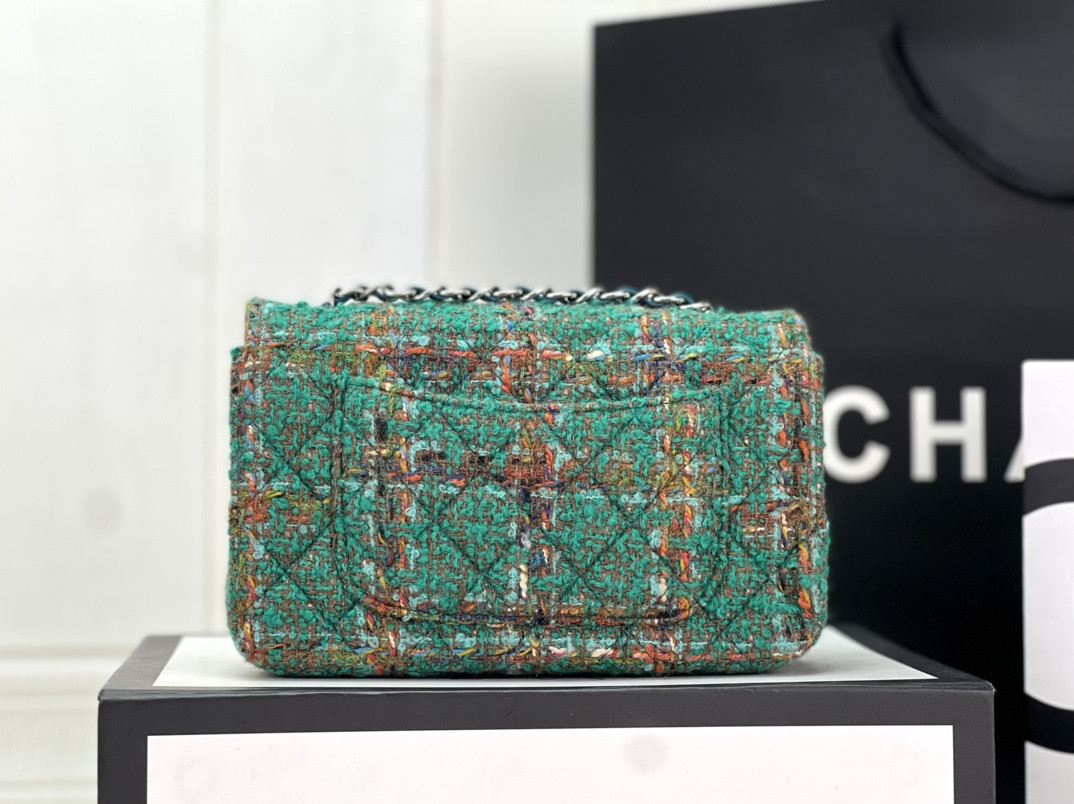 Ch*el classic flap bag 20cm