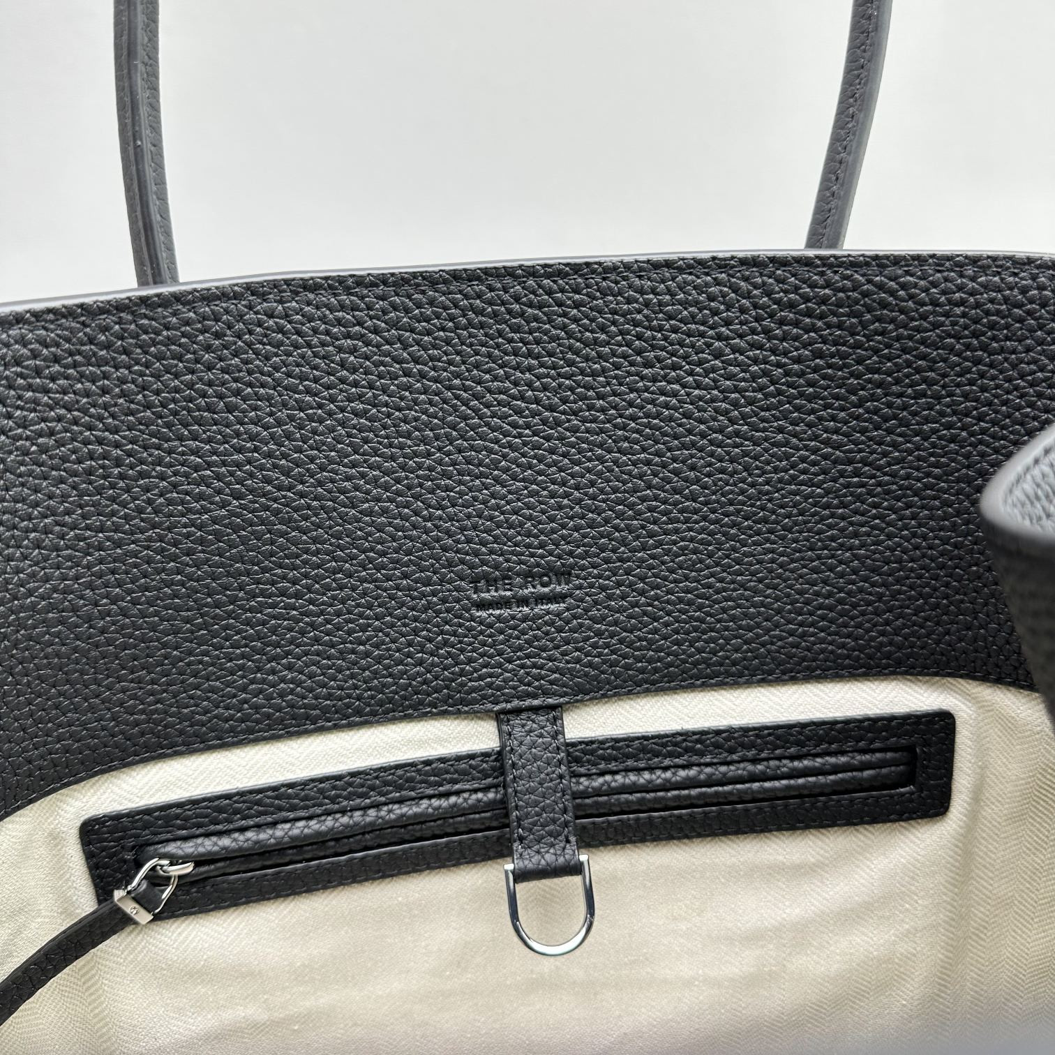 T*e R0w margaux 17 43x24x30cm