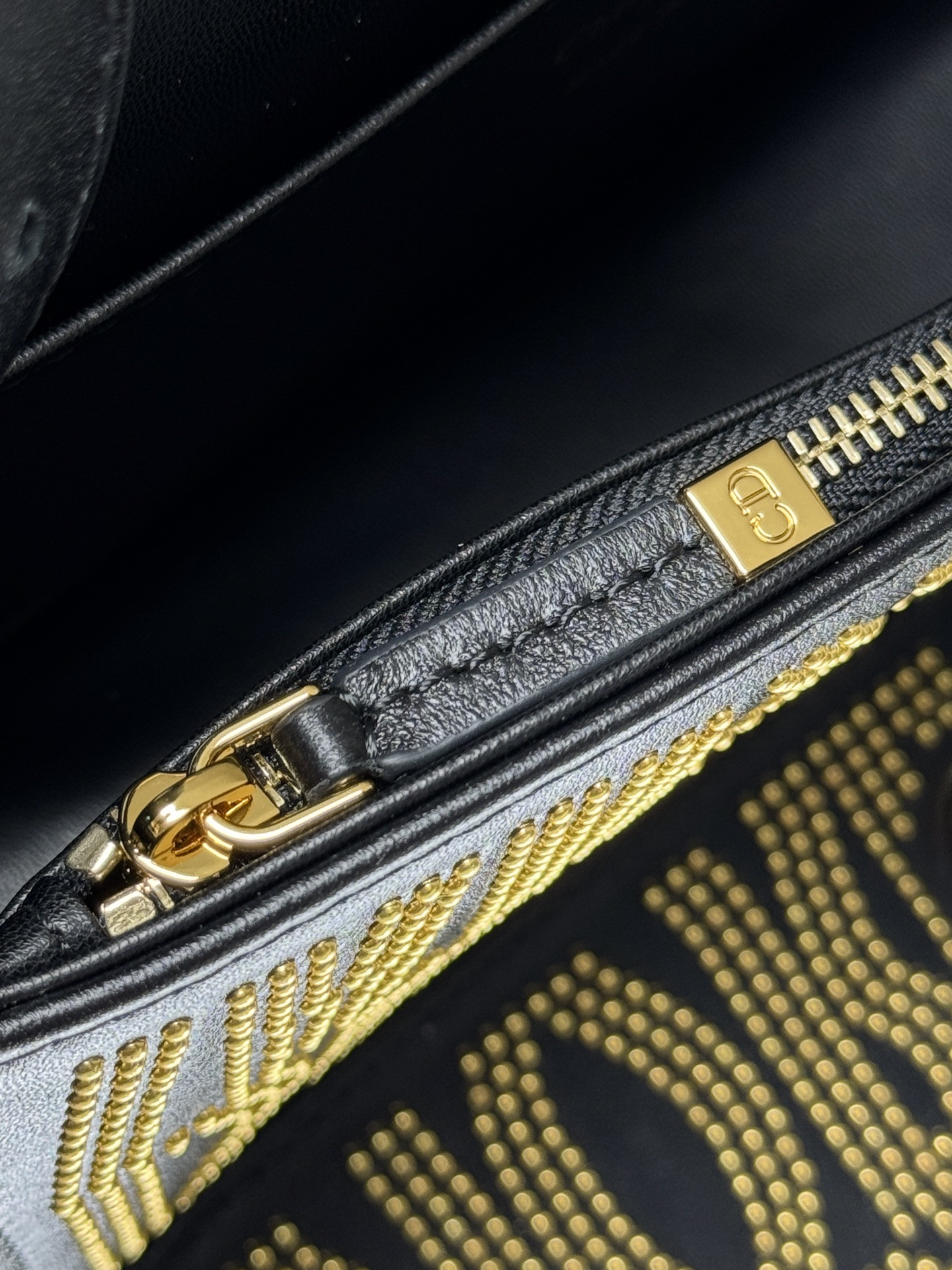 D*or miss D*or flap bag 22 x 11 x 6 cm