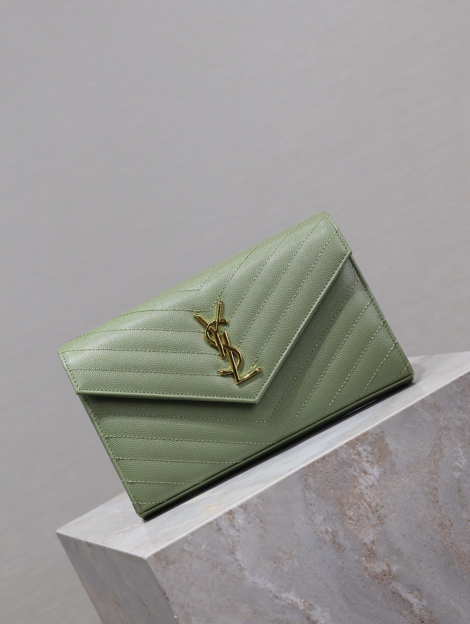 Y*L cassandra monogram classic chain wallet in grained poudre leather 22.5 x 14 x 4cm