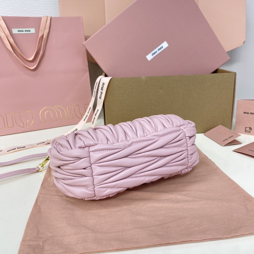 Miu Miu Wander matelassé nappa leather hobo bag 17x20x6cm