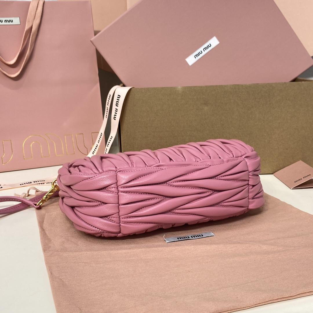 Miu Miu Wander matelassé nappa leather hobo bag 17x20x6cm