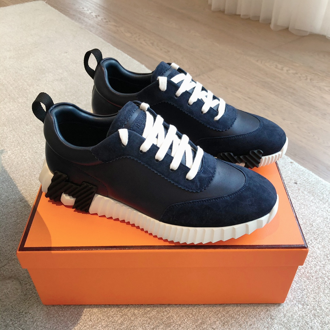 ua H**me5 bouncing sneaker