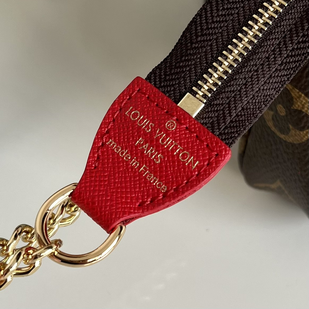 LV Mini Pochette Accessoires M12205 15.5x10.5x4cm