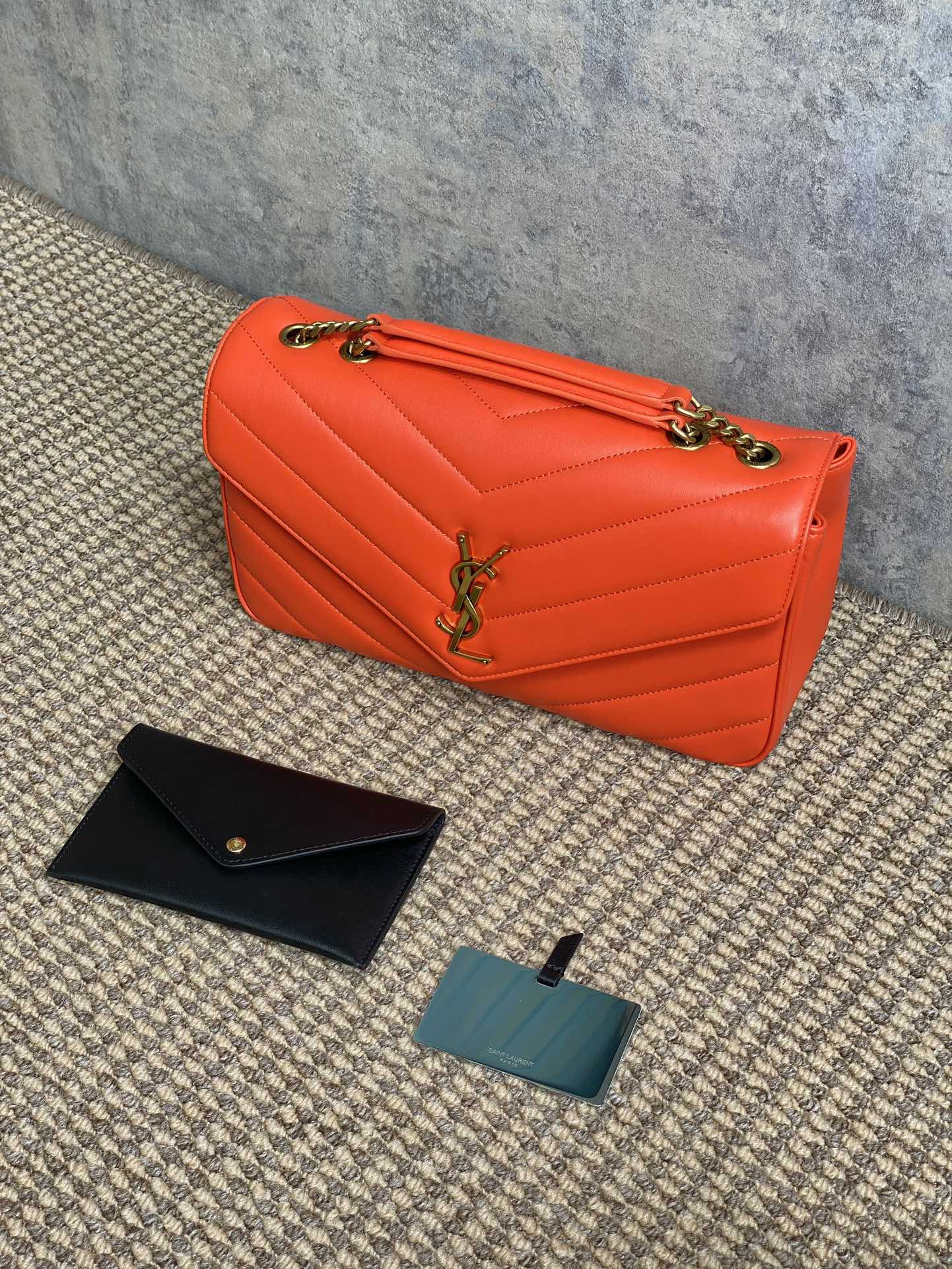 Y*L loulou medium in matelassÉ lambskin 29x17x8cm