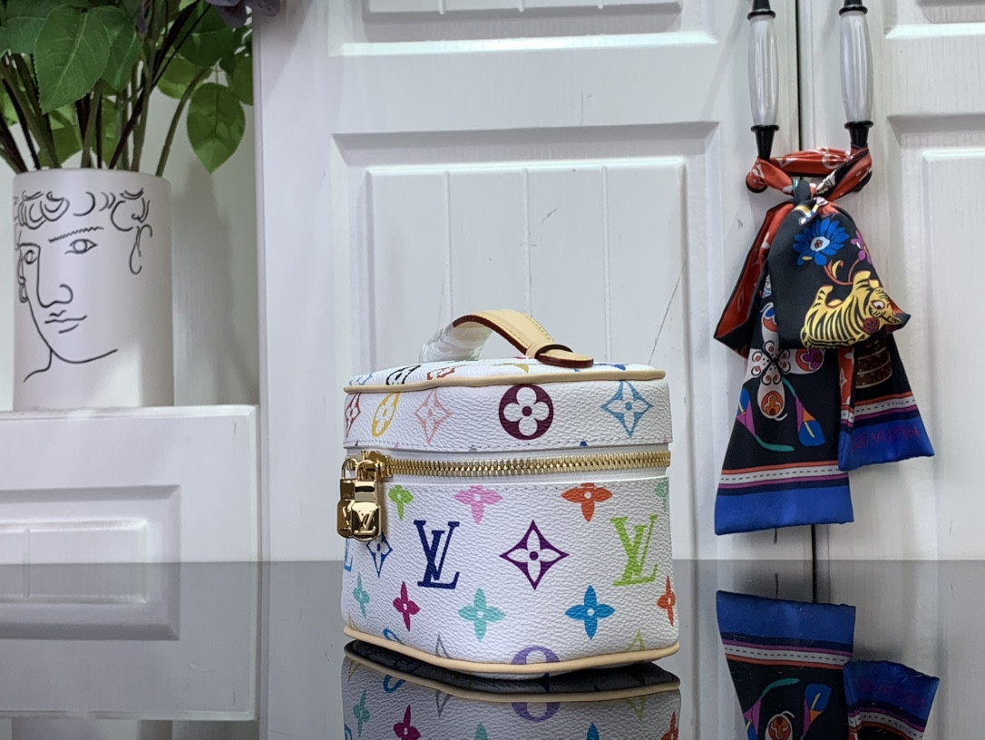 LV nice nano M14033 14x10.2x8.5cm