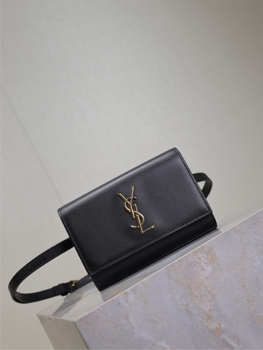 Y*L kate belt bag in grain de poudre-embossed leather 18x12x4.5cm