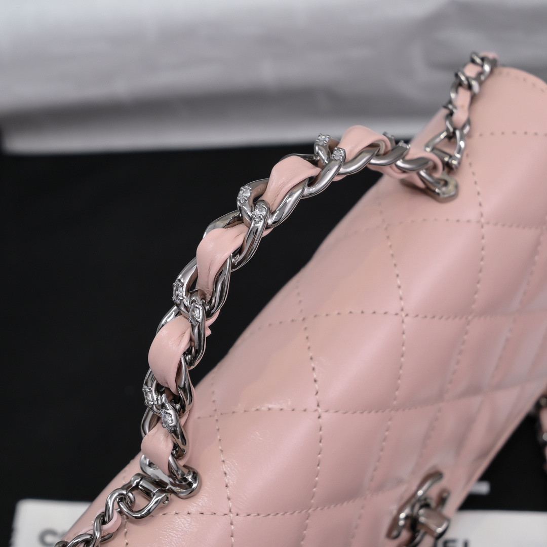 Ch*el clutch with chain 19x12x3.5cm