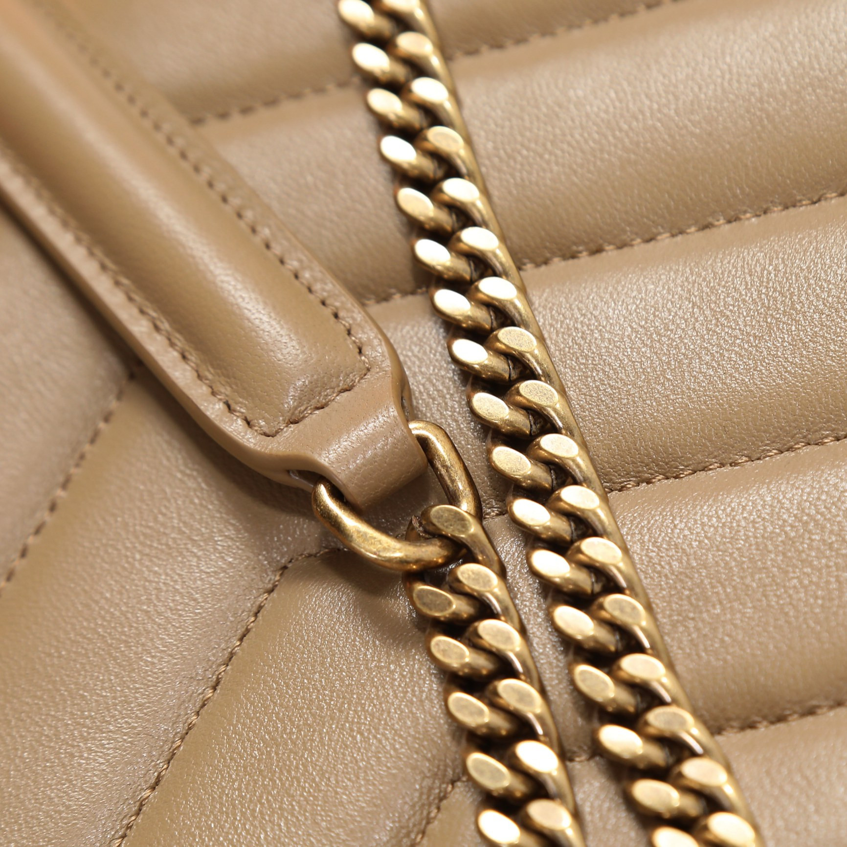 Y*L loulou medium in matelassÉ lambskin 29x17x8cm