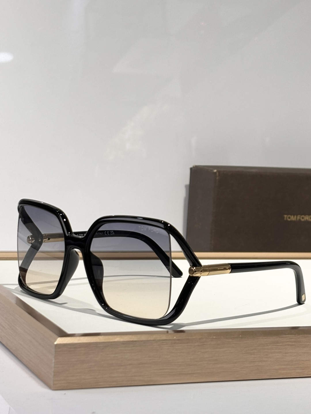 Tom Ford Glasses FT1089 SOLANGE 60-17-120