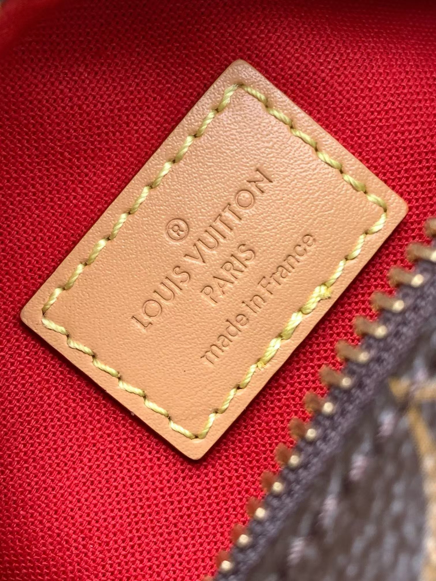 LV Nano Speedy Dating M13226 18 x 10.5 x 11.5 cm