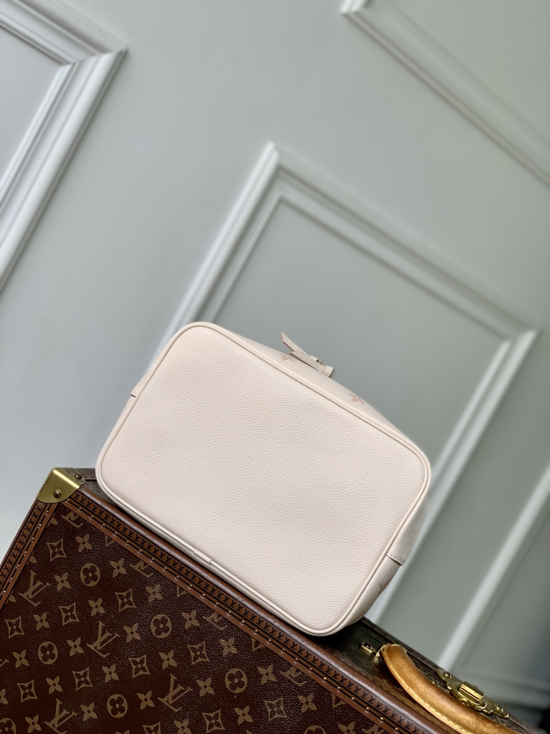 LV NéoNoé MM M14401 26x26x17.5cm