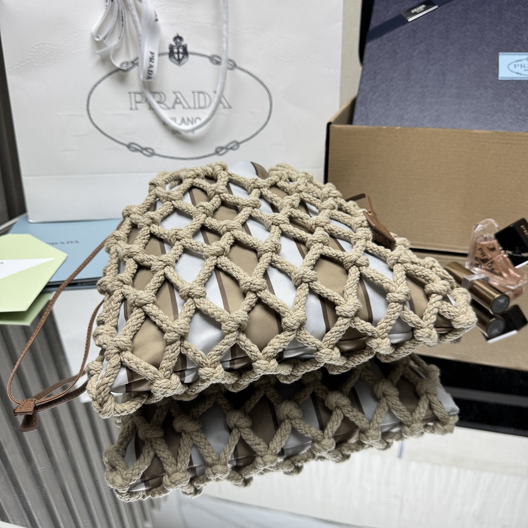 Pra*a noué medium cotton macramé bag 37x30cm