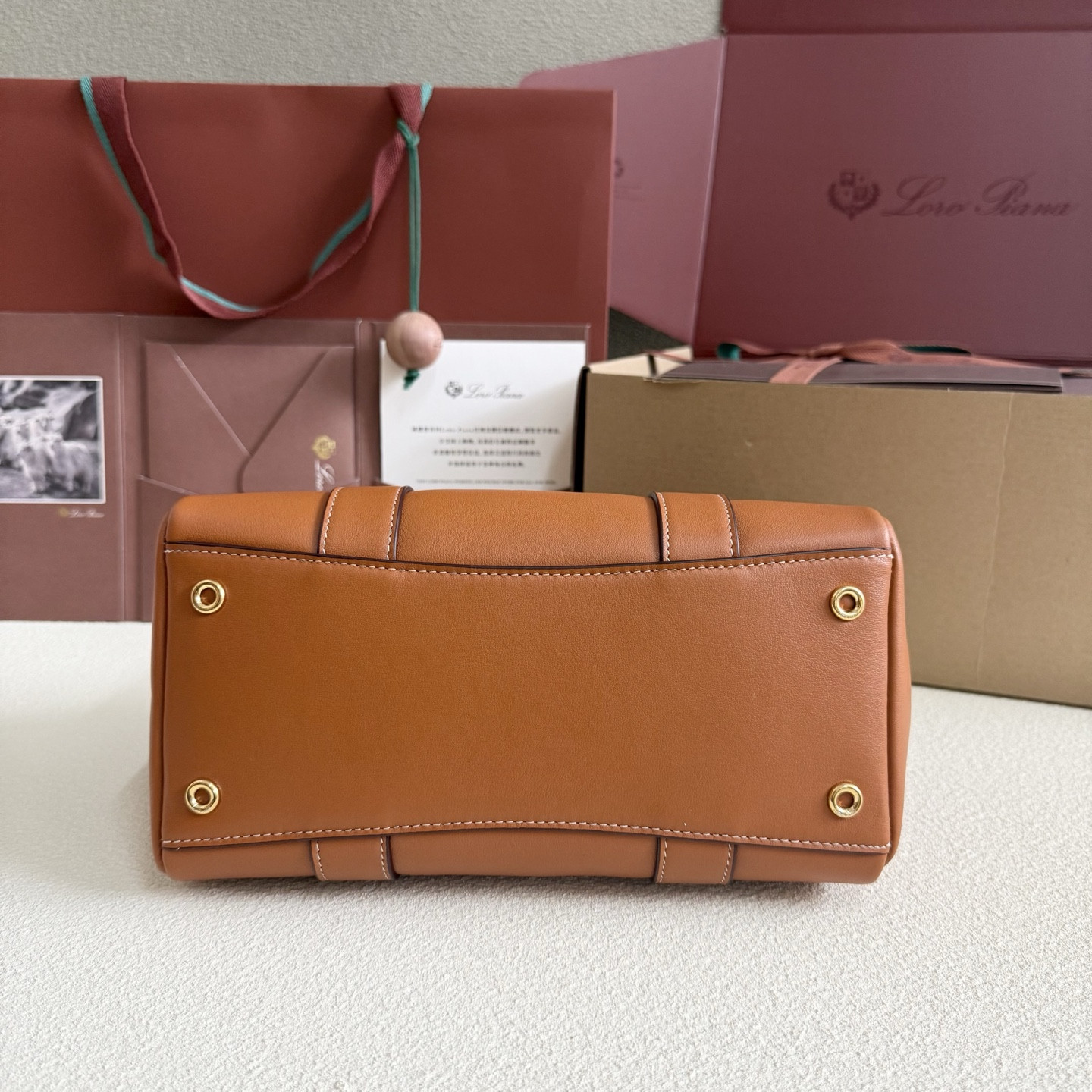 L**o p*ana loom l25  calfskin 25x18x12.5cm