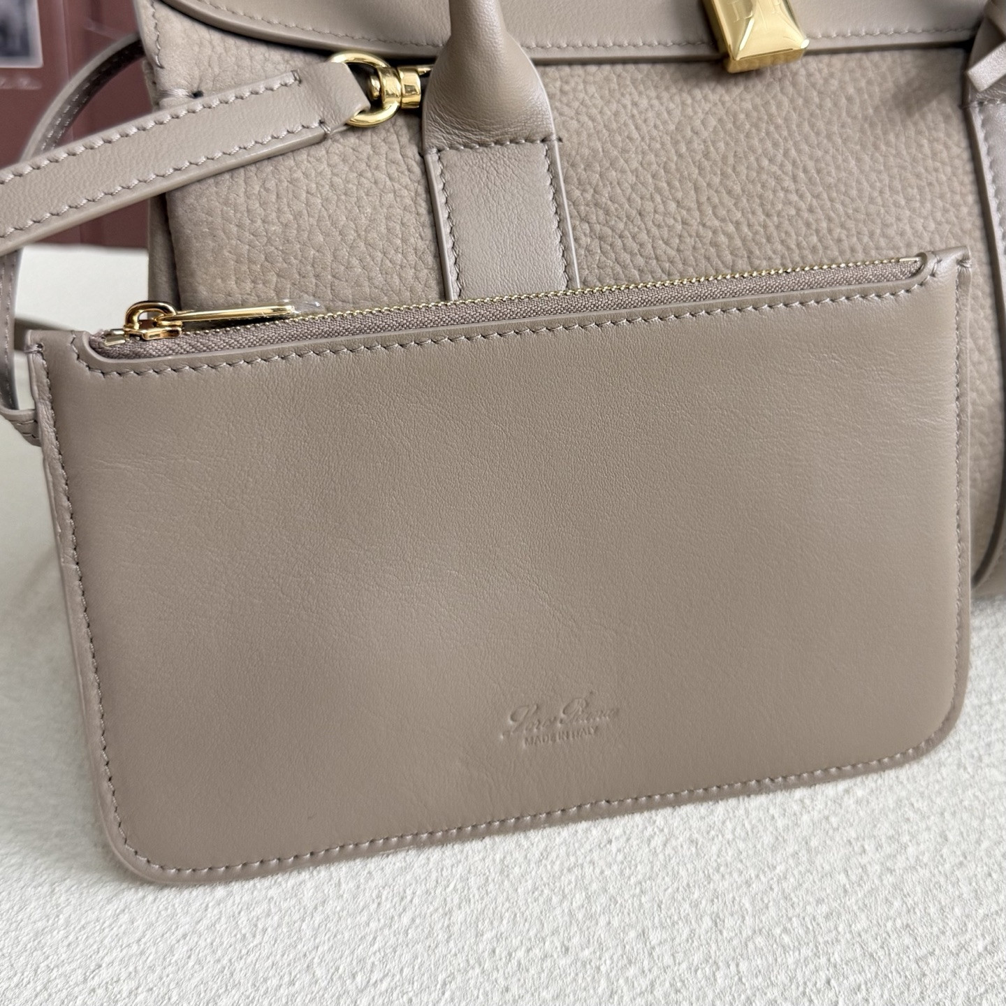 L**o p*ana loom l25 calfskin 25x18x12.5cm