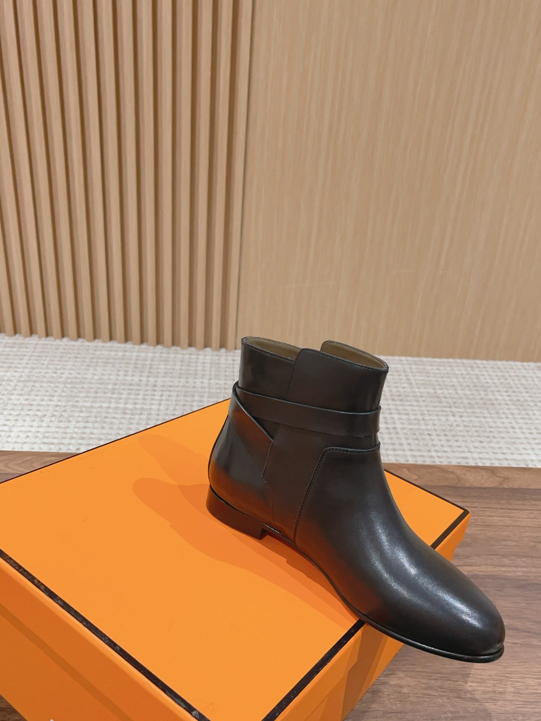 ua H**mes neo ankle boot