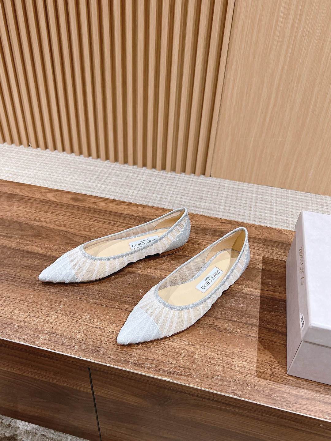 ua Ji*y Ch* flat shoes