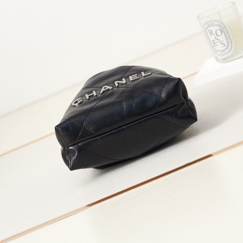 Ch*el 22 mini handbag