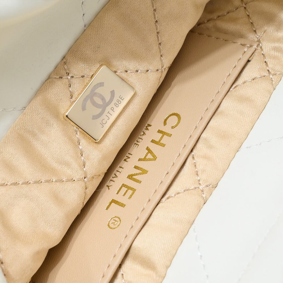 Ch*el 22 mini handbag